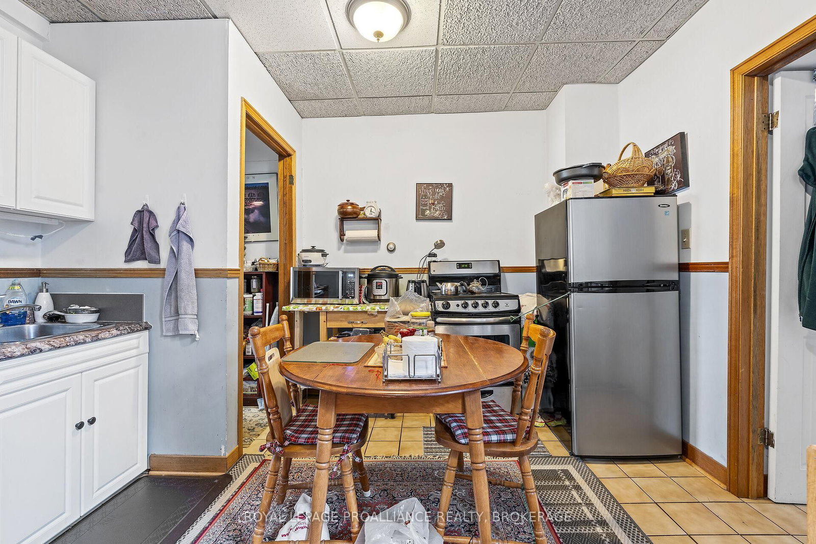 274 Wellington Street • Kingston, ON photo 11