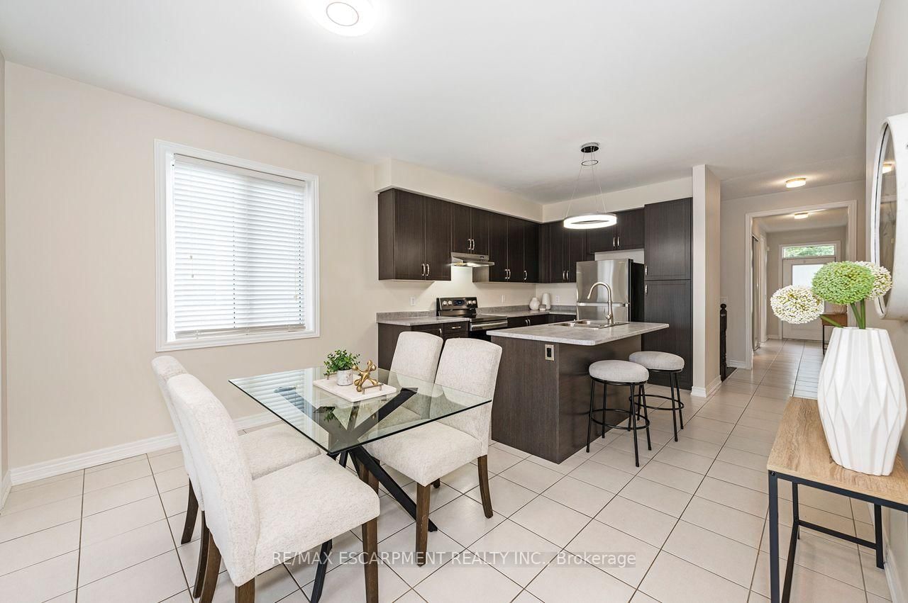 37 Middleton Avenue • Centre Wellington, ON photo 10