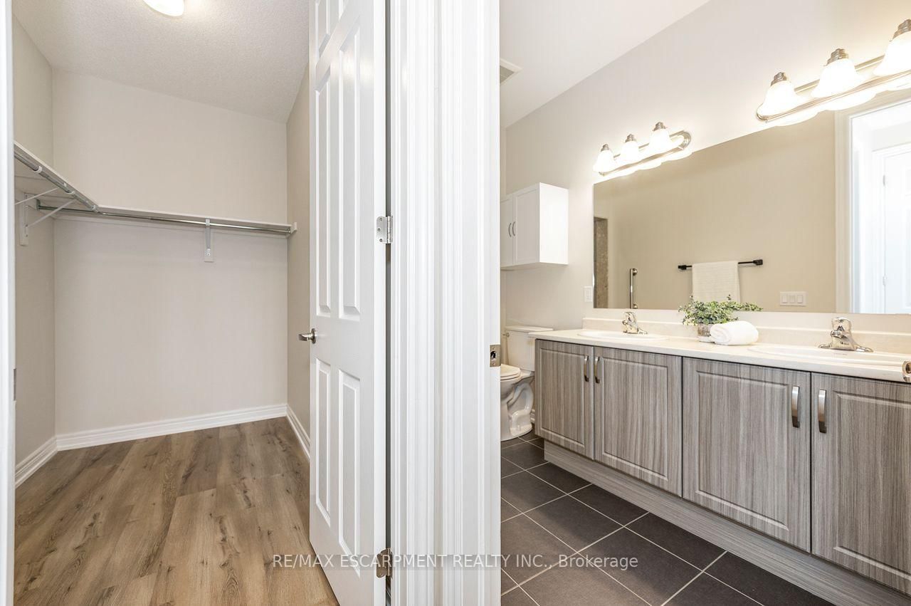 37 Middleton Avenue • Centre Wellington, ON photo 20