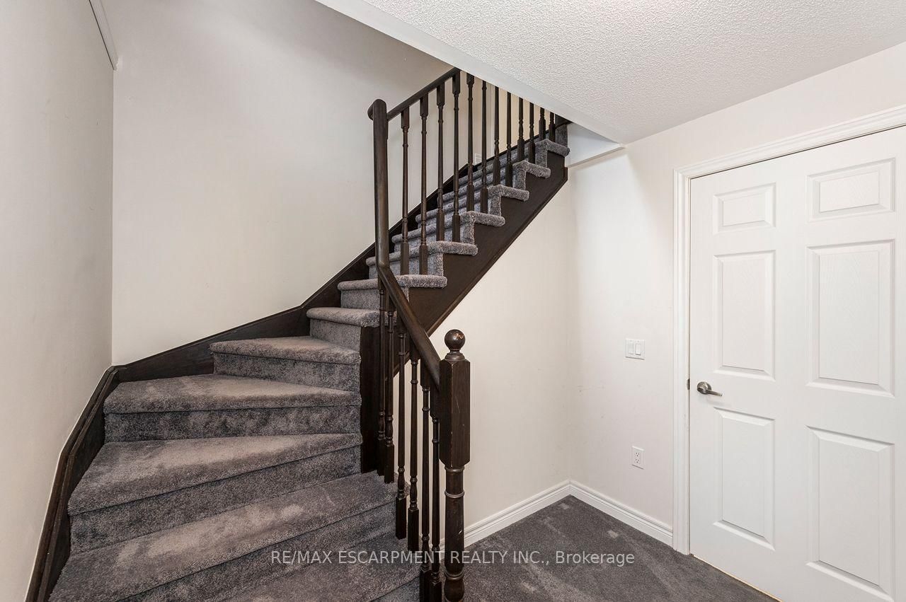 37 Middleton Avenue • Centre Wellington, ON photo 27