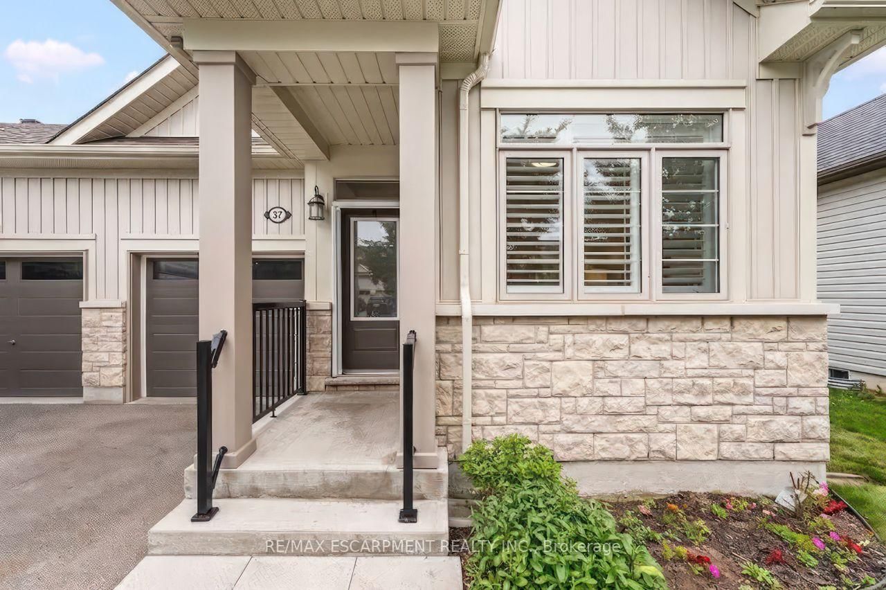 37 Middleton Avenue • Centre Wellington, ON photo 4
