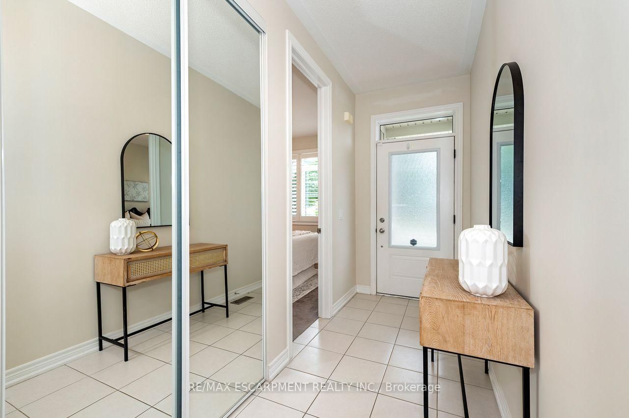 37 Middleton Avenue • Centre Wellington, ON photo 5