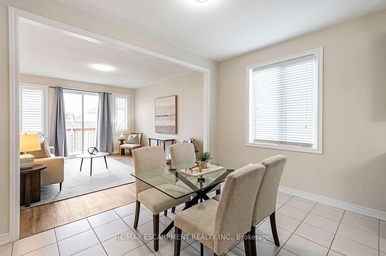 37 Middleton Avenue • Centre Wellington, ON photo 9