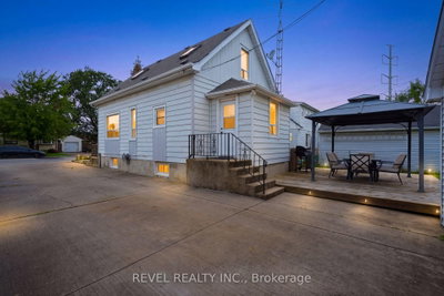 3 1/2 Dundonald Street • St. Catharines, ON photo 3