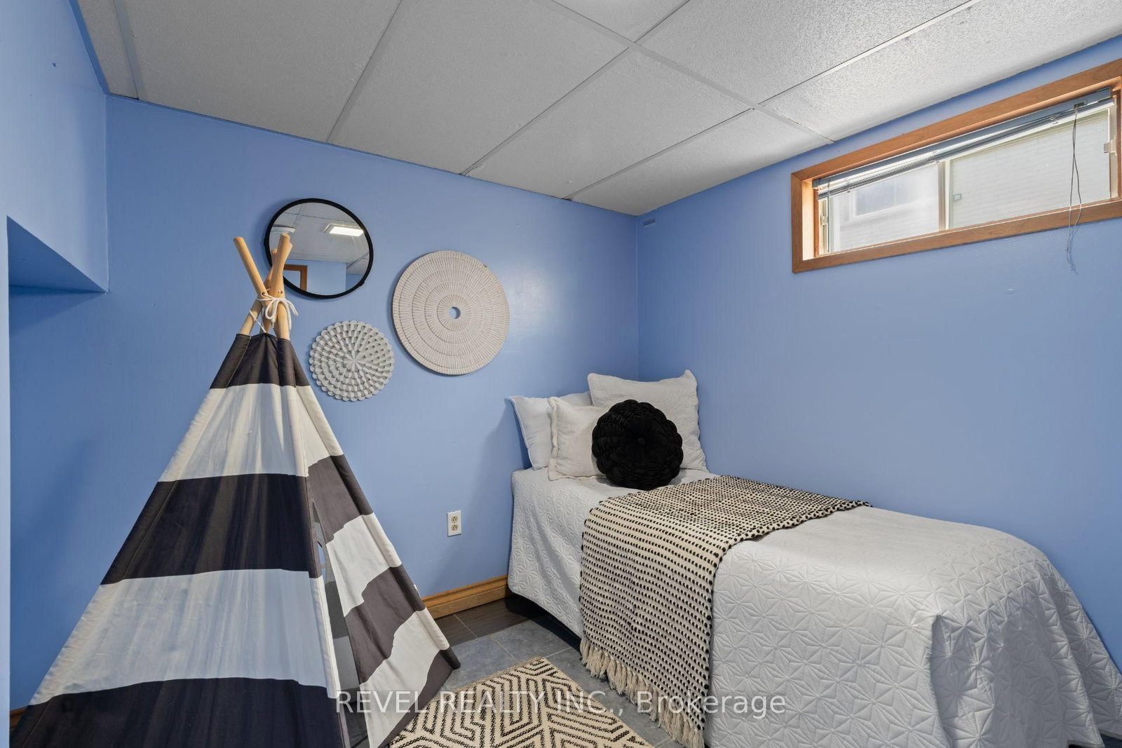 3 1/2 Dundonald Street • St. Catharines, ON photo 30