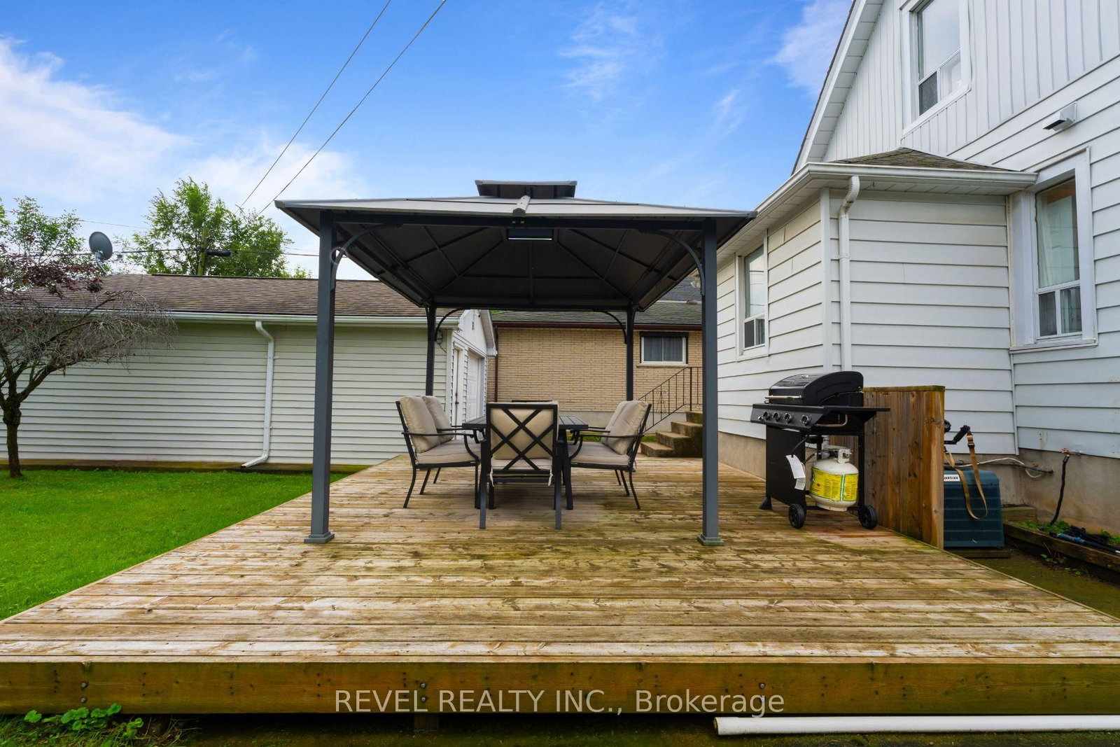 3 1/2 Dundonald Street • St. Catharines, ON photo 34