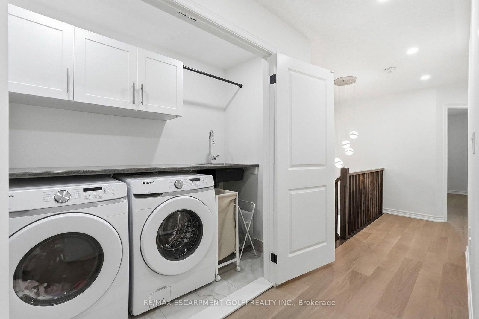 87 Rockledge Drive • Hamilton, ON photo 16