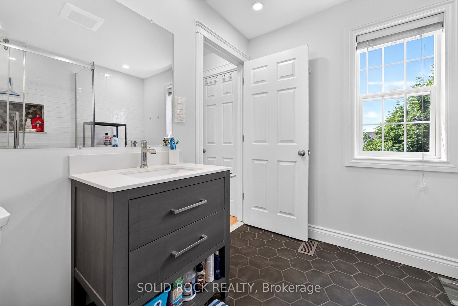 191 Yoho Drive • Ottawa, ON photo 27