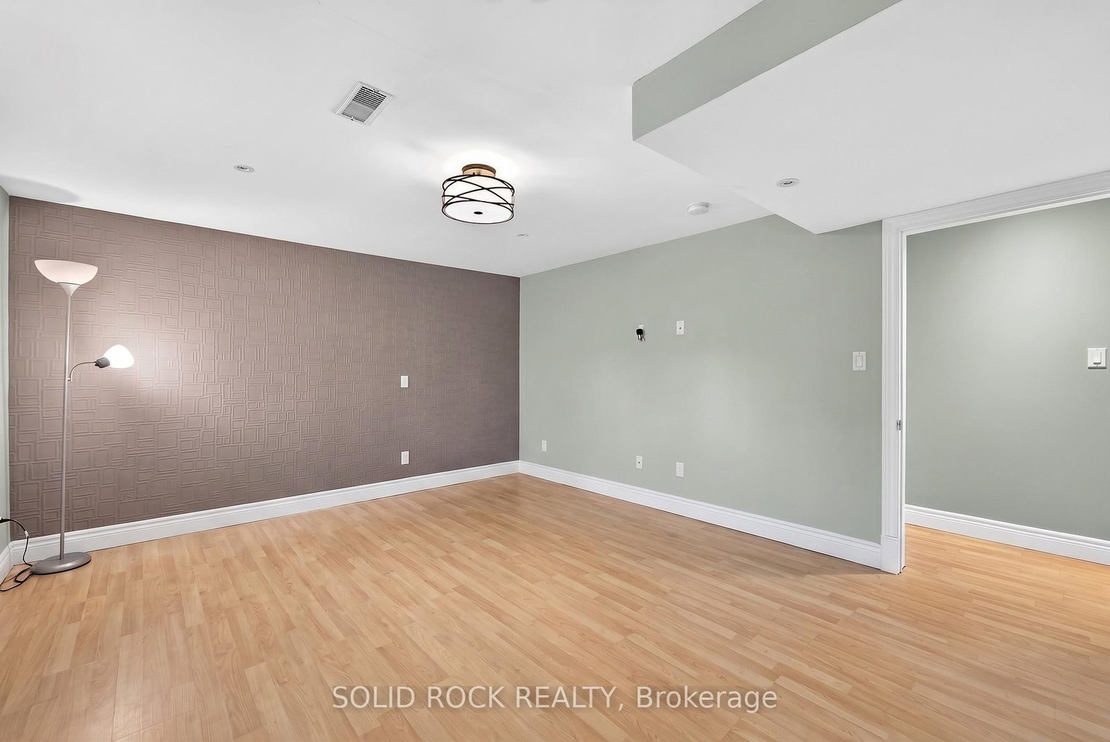 191 Yoho Drive • Ottawa, ON photo 38