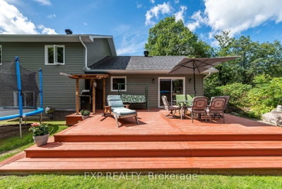 876 Humphries Road • Renfrew, ON photo 4