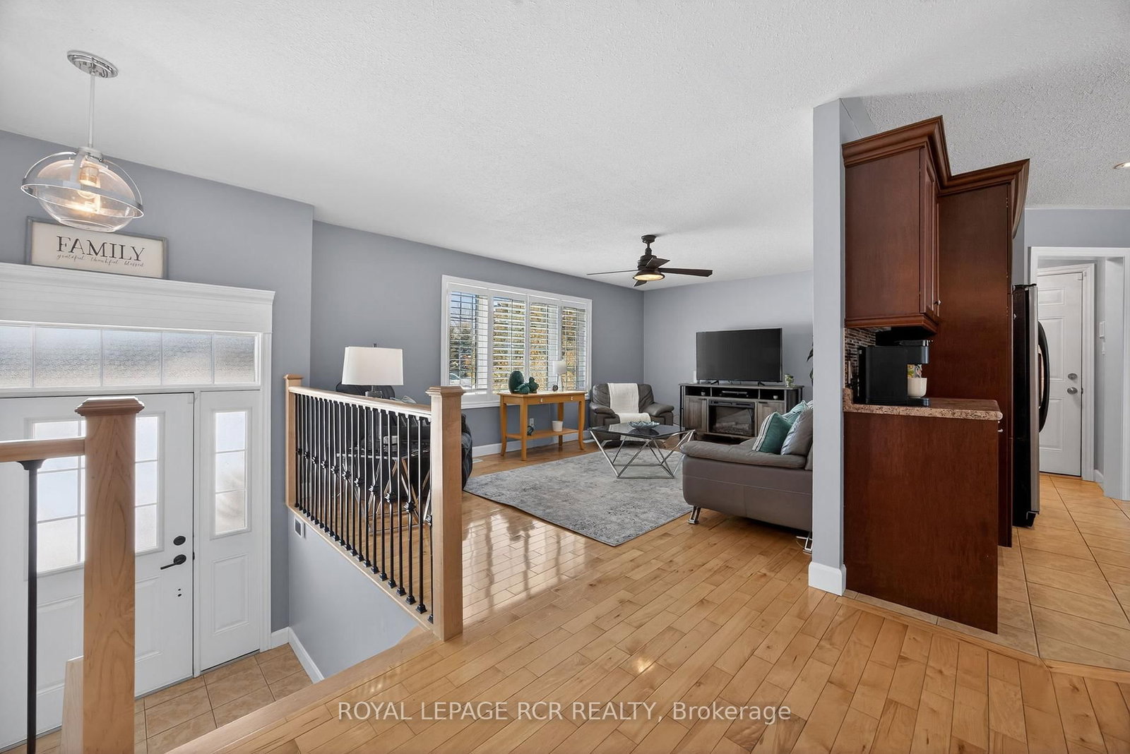17 Deaken Drive • East Luther Grand Valley, ON photo 5