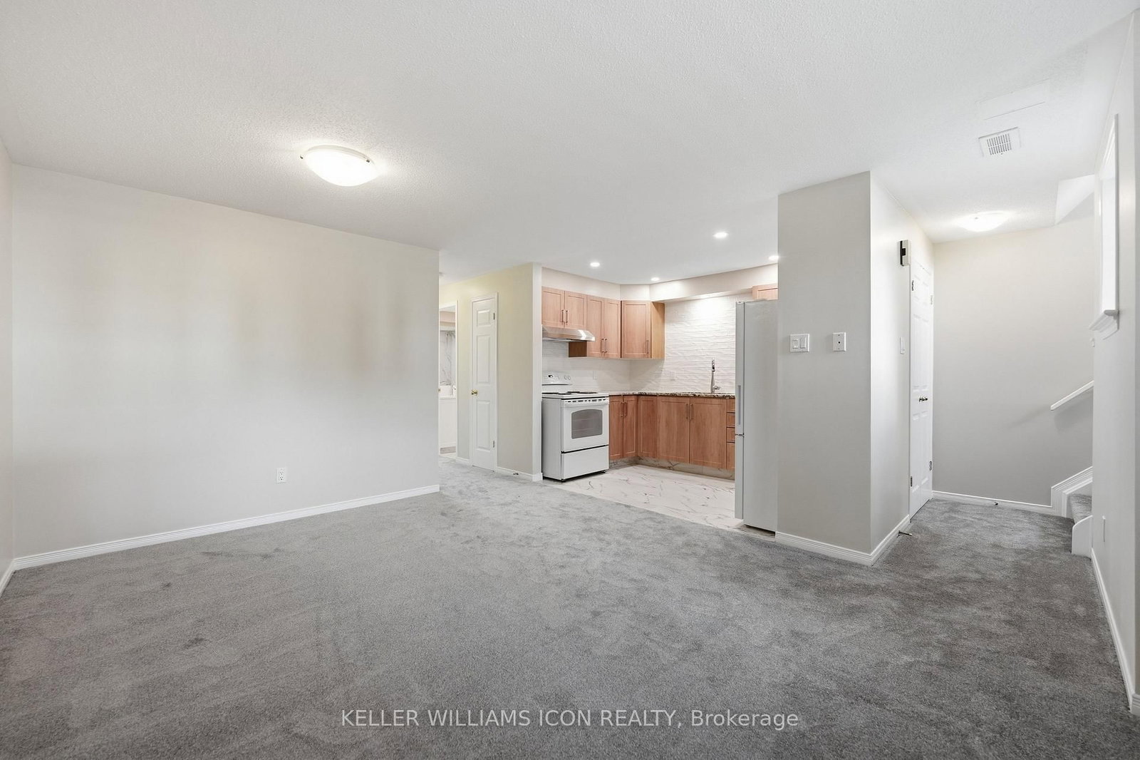 43 Thornbury Crescent • Ottawa, ON photo 28