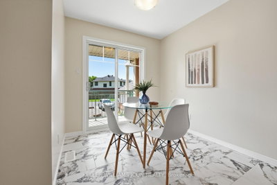 43 Thornbury Crescent • Ottawa, ON photo 9