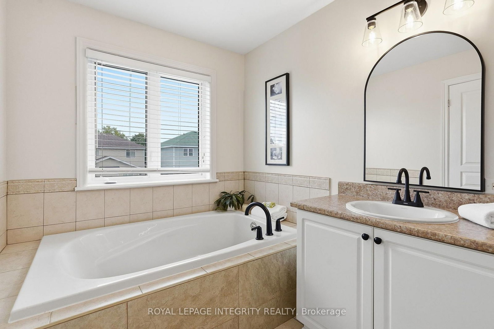 427 Sultan Street • Ottawa, ON photo 28