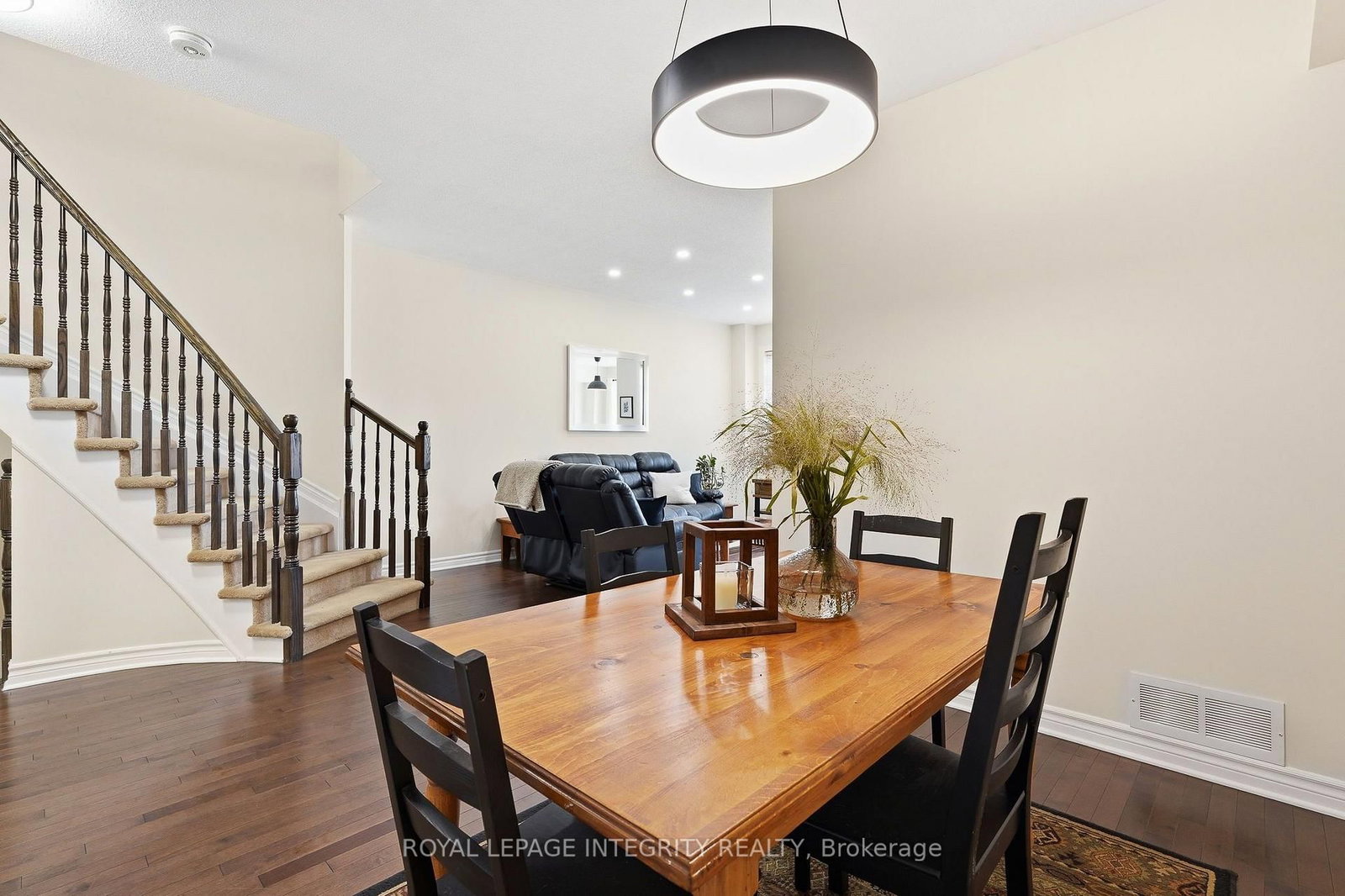 427 Sultan Street • Ottawa, ON photo 9
