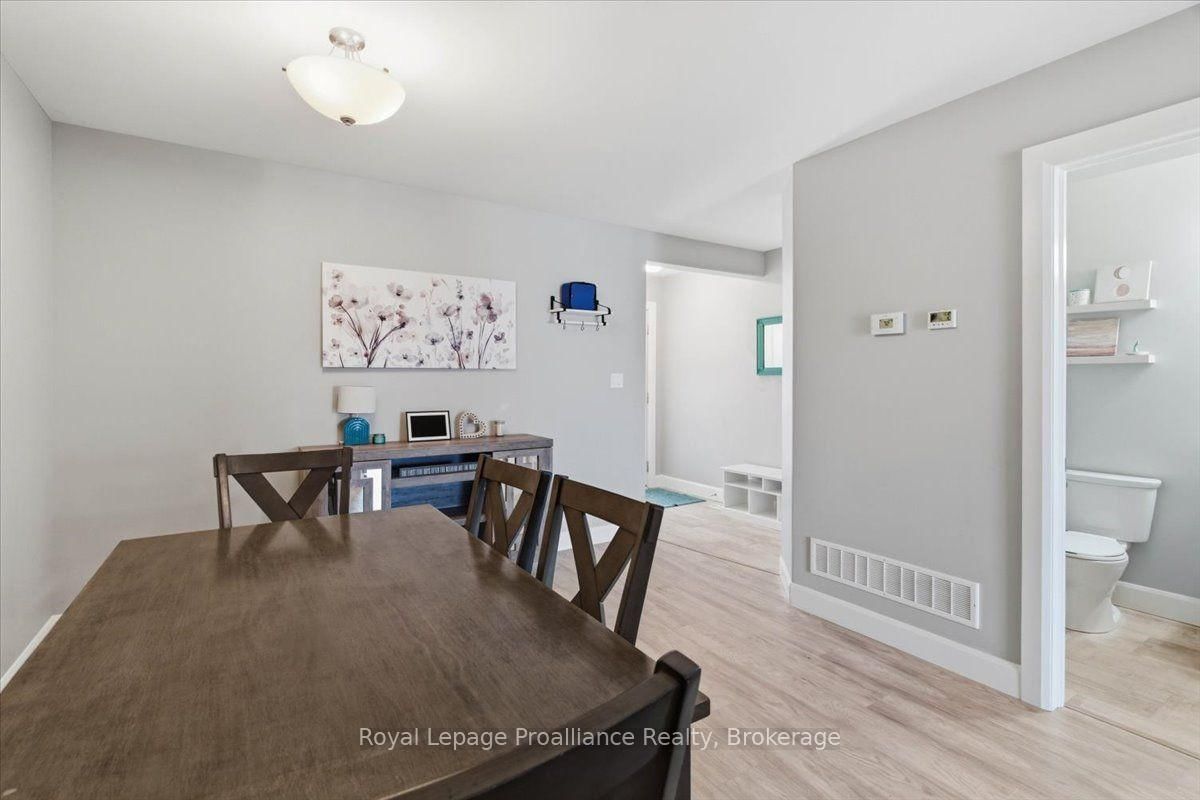 31 Dewal Place • Belleville, ON photo 7