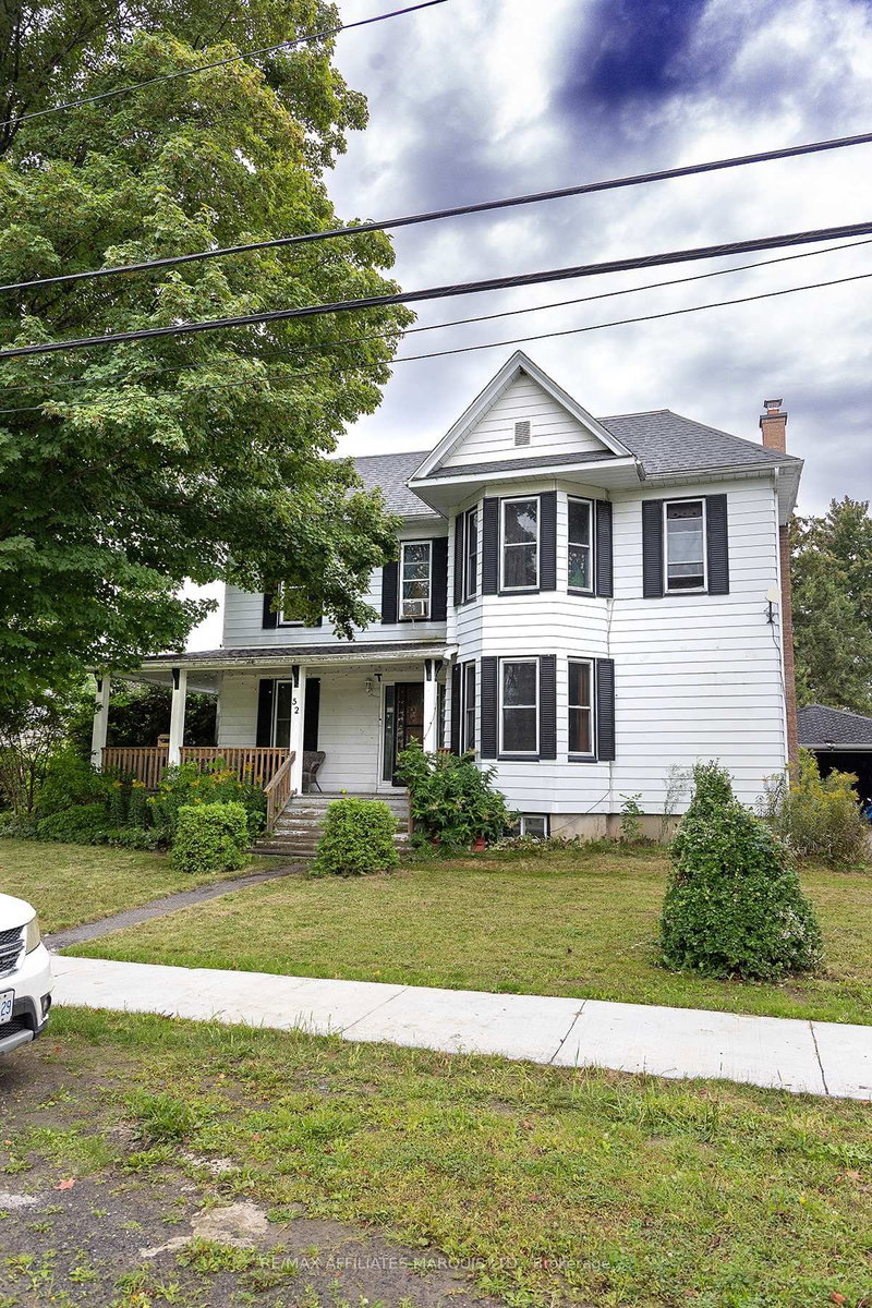 52 Beach Avenue