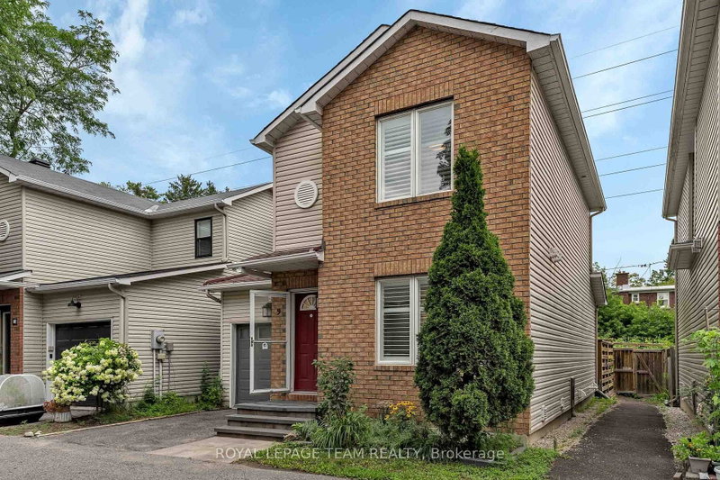 9 - 583 Tweedsmuir Avenue