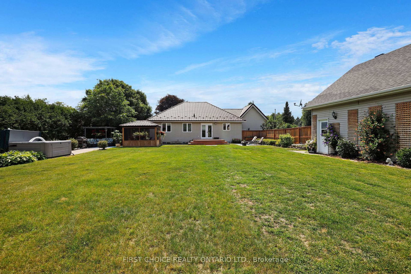 5857 Trudeau Avenue • Vars, ON photo 10
