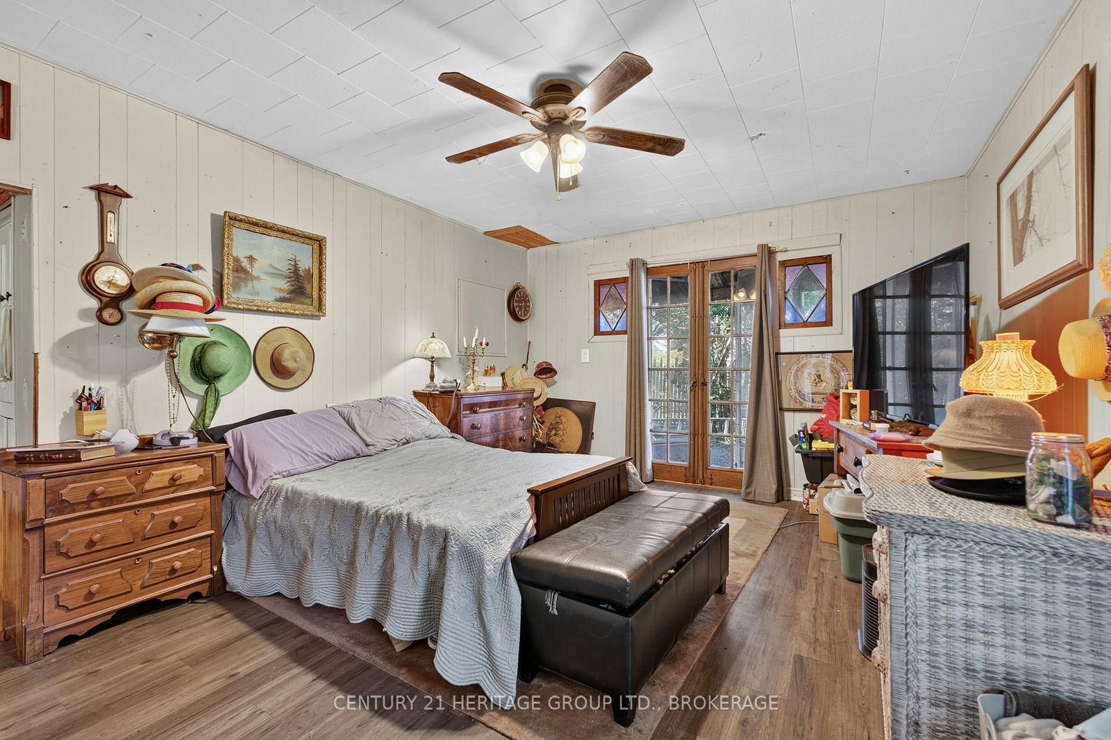 438 Main Street • Bath, ON photo 18