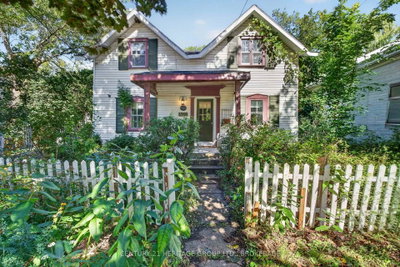 438 Main Street • Bath, ON photo 3