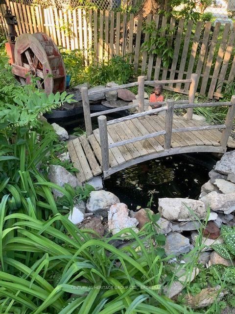438 Main Street • Bath, ON photo 38