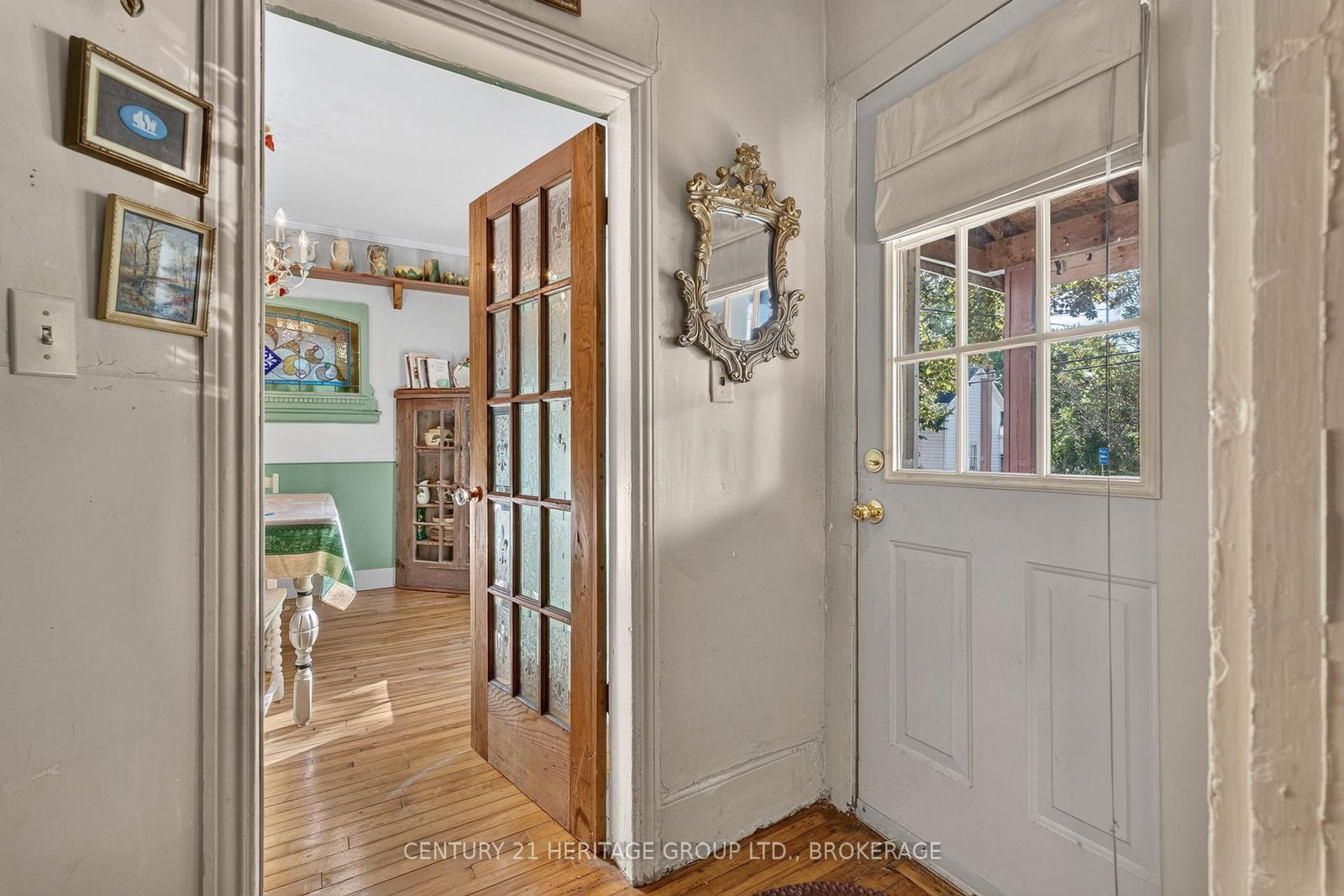 438 Main Street • Bath, ON photo 4