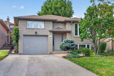 Detached House for sale at 31 Gilcrest Street, Hamilton, Ontario, L9C 7G9 - Gurnett - MLS: X13773310