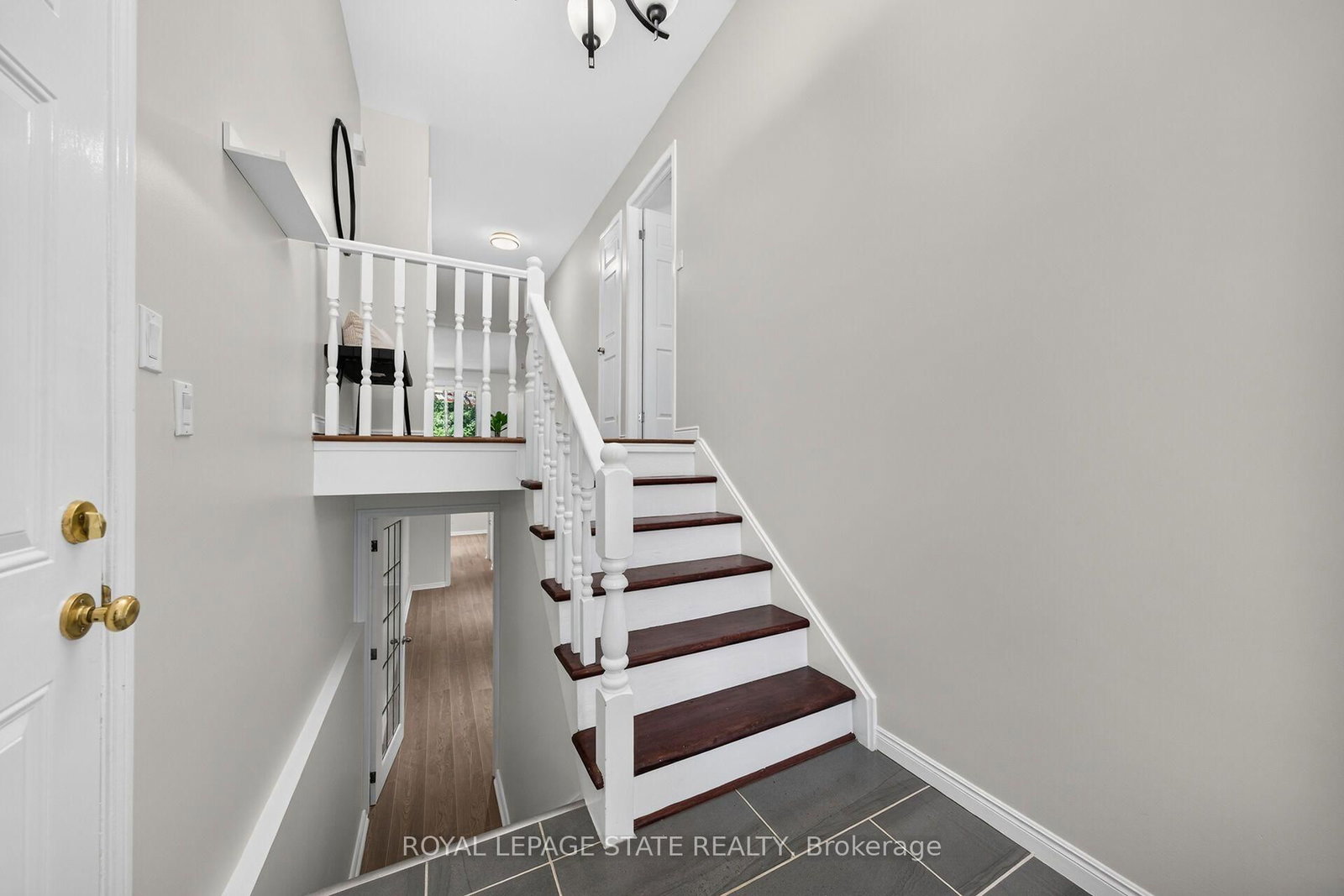 31 Gilcrest Street • Hamilton, ON photo 4