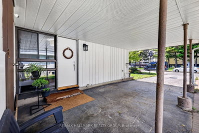 2627 Norberry Crescent • Ottawa, ON photo 3