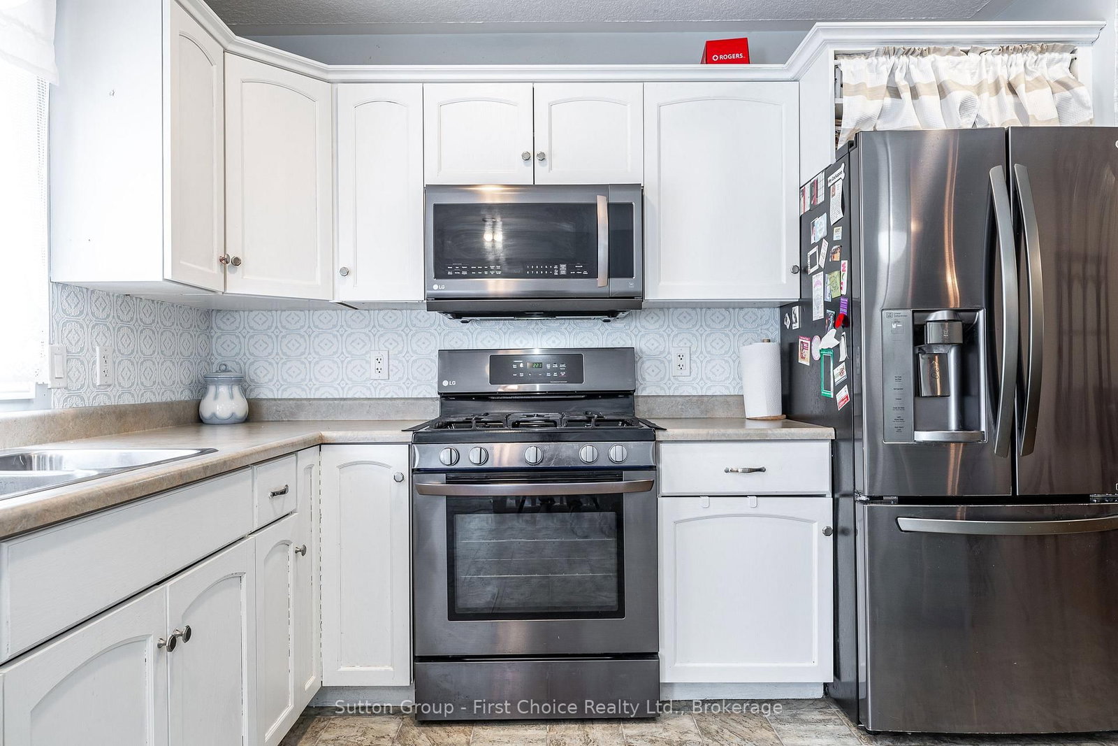 25 Trinity Street • Stratford, ON photo 14