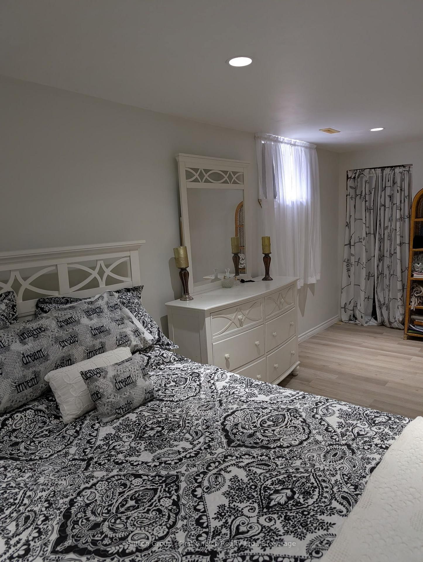 25 Trinity Street • Stratford, ON photo 33
