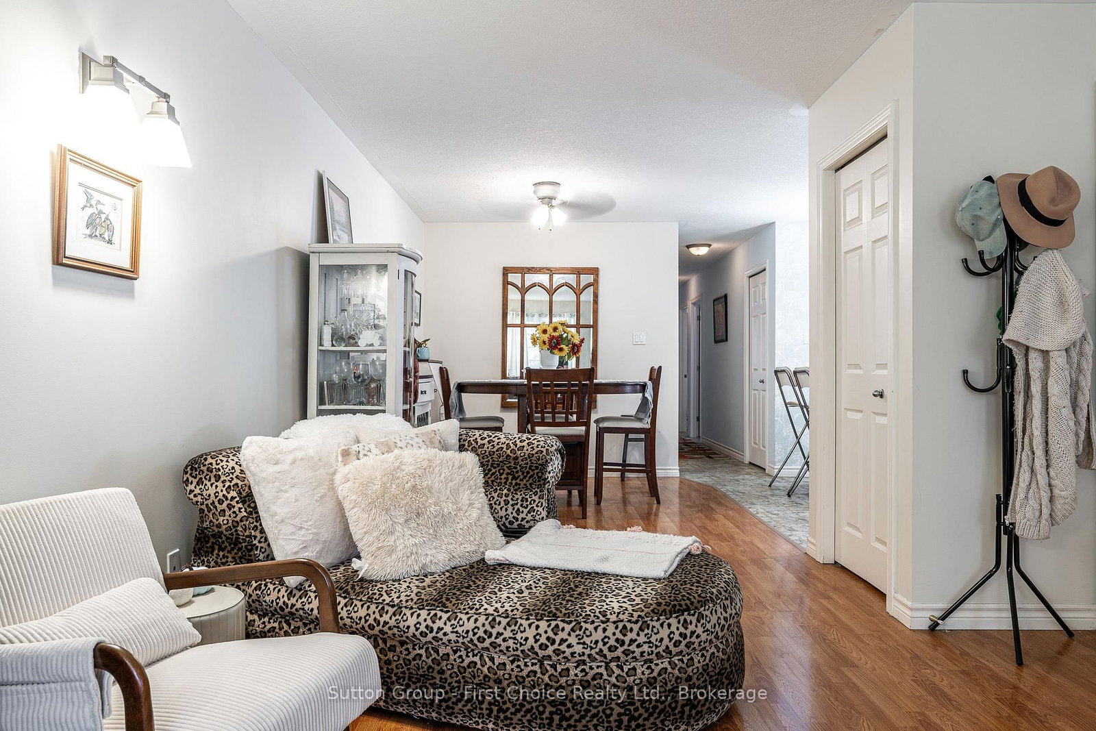 25 Trinity Street • Stratford, ON photo 6