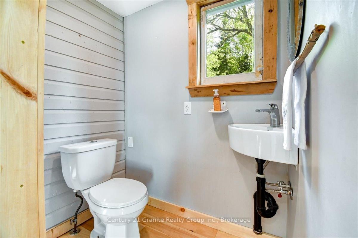 33740 Hwy 62 Highway • Maynooth, ON photo 5