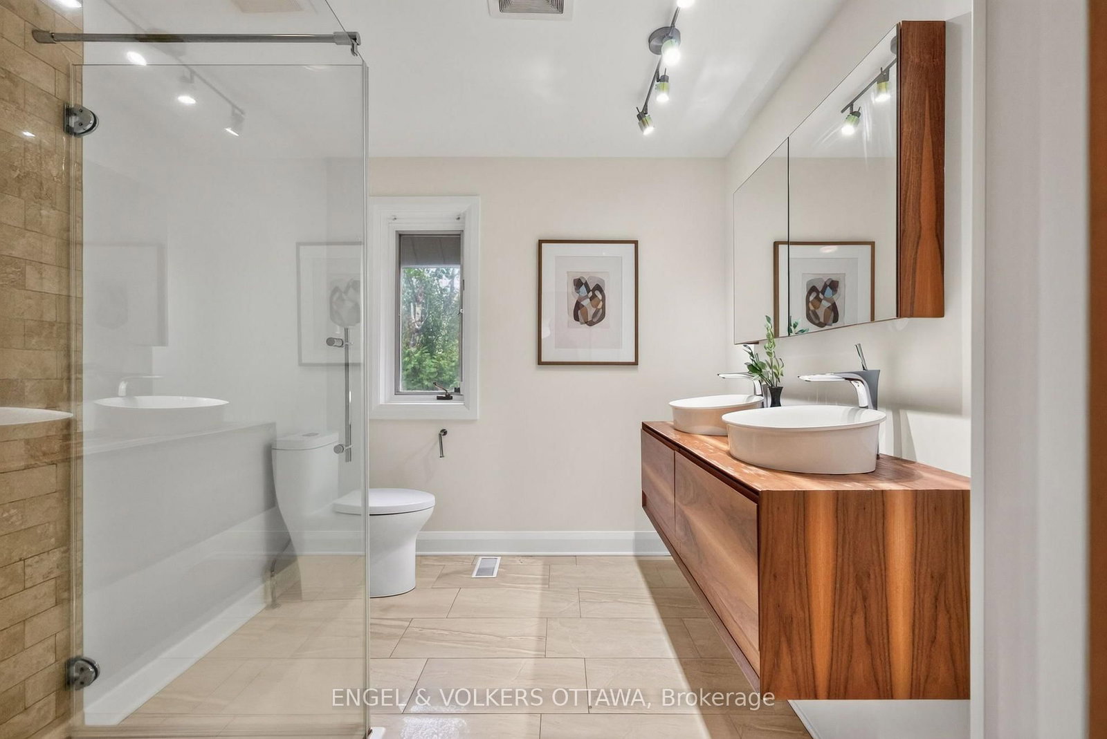 2241 Old Lilac Lane • Ottawa, ON photo 30