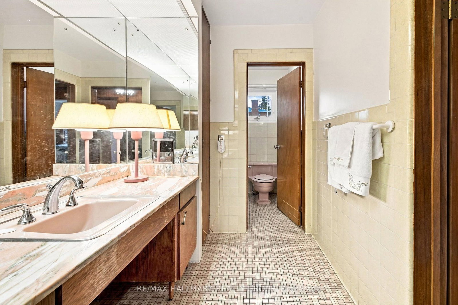 855 Mountainview Avenue • Ottawa, ON photo 21