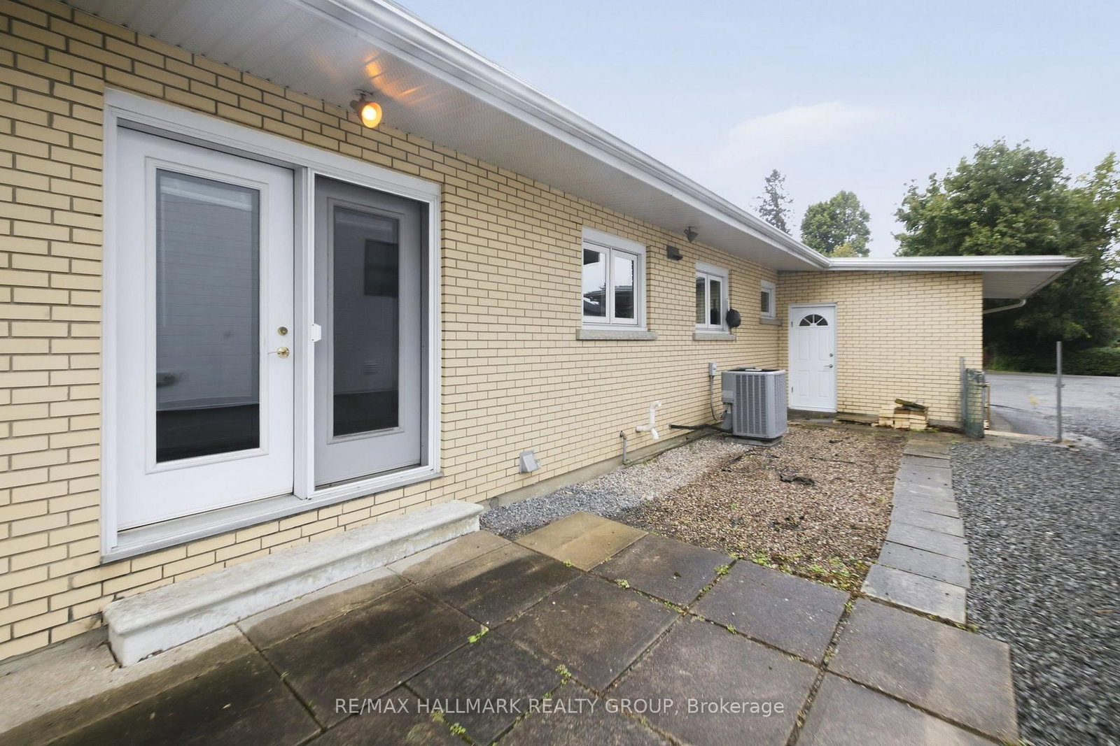 855 Mountainview Avenue • Ottawa, ON photo 34