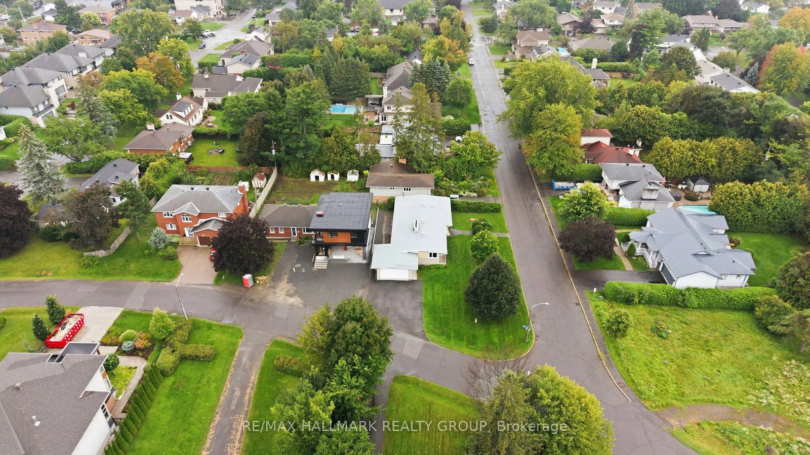 855 Mountainview Avenue • Ottawa, ON photo 39