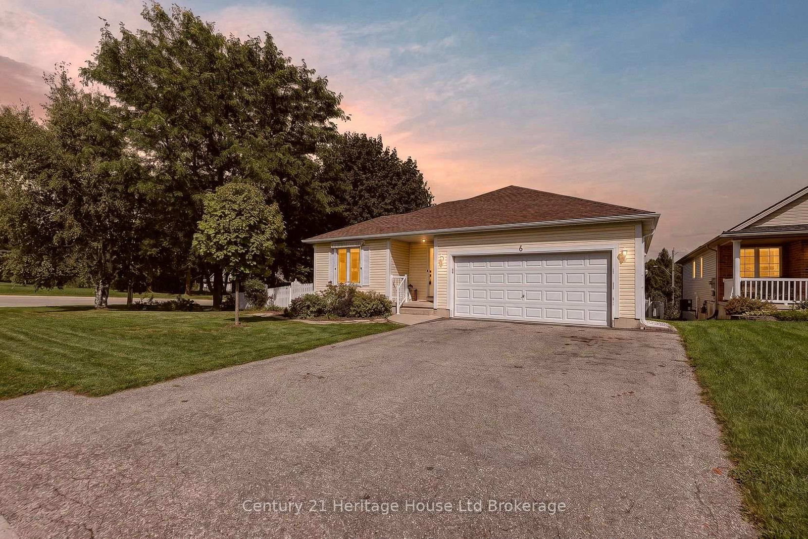 6 Crusoe Place • Ingersoll, ON photo 1