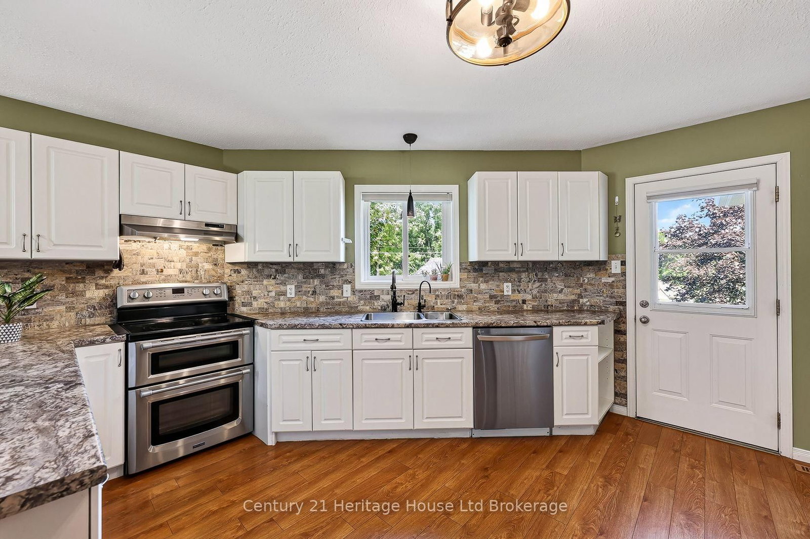 6 Crusoe Place • Ingersoll, ON photo 11