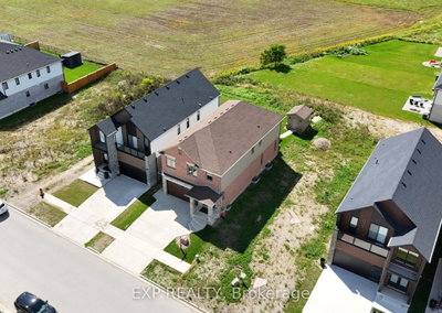 3833 CAMPBELL Street N • London South, ON photo 5