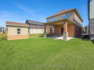 3833 CAMPBELL Street N • London South, ON photo 8
