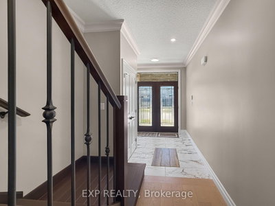 3833 CAMPBELL Street N • London South, ON photo 9