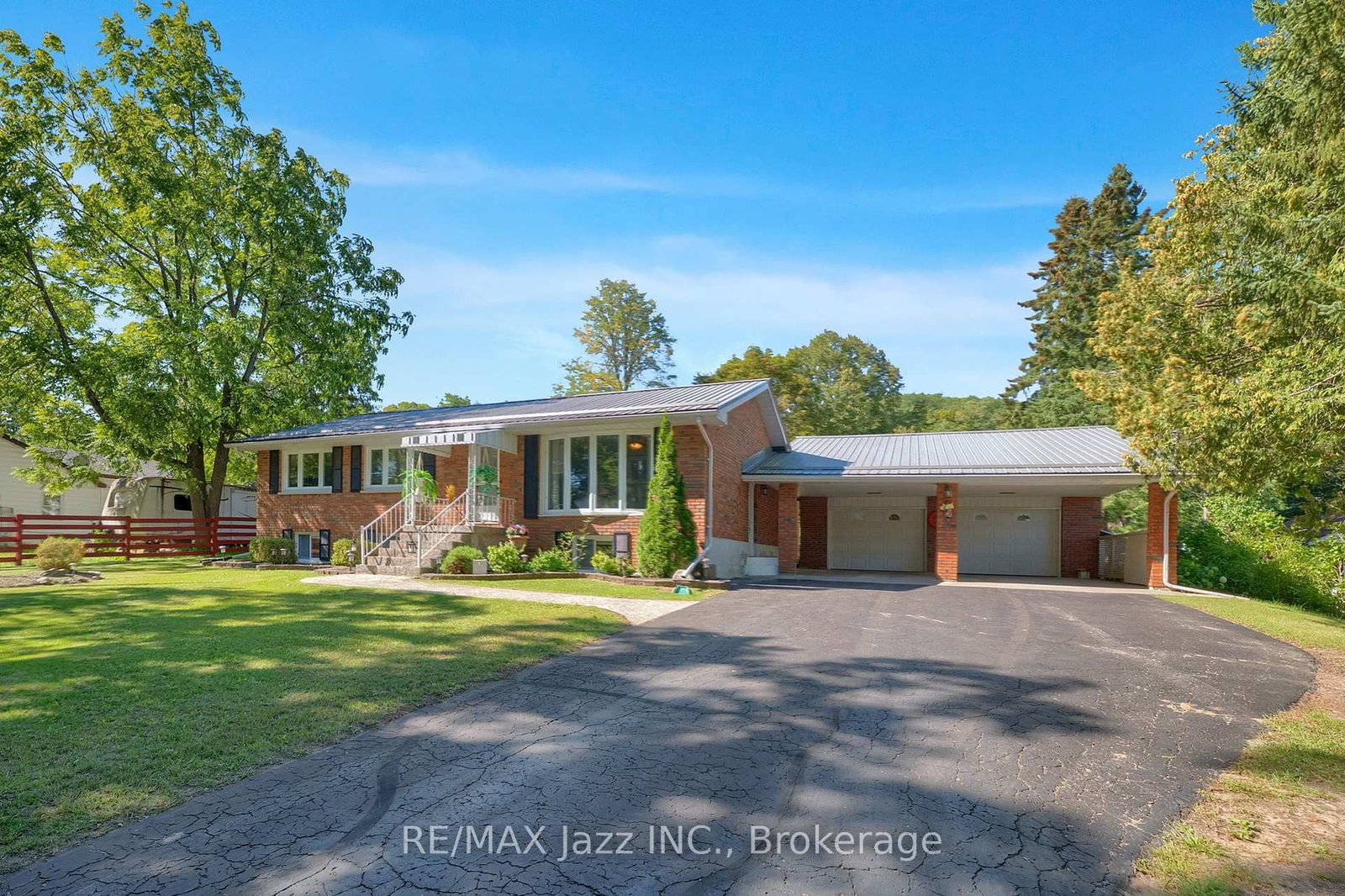 480 Murray Street • Ingleside, ON photo 1