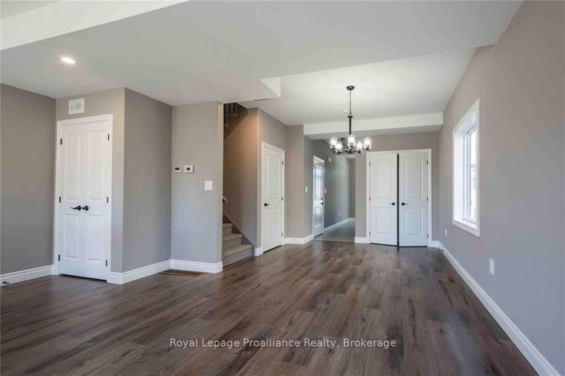 19 Primrose Cres photo 5