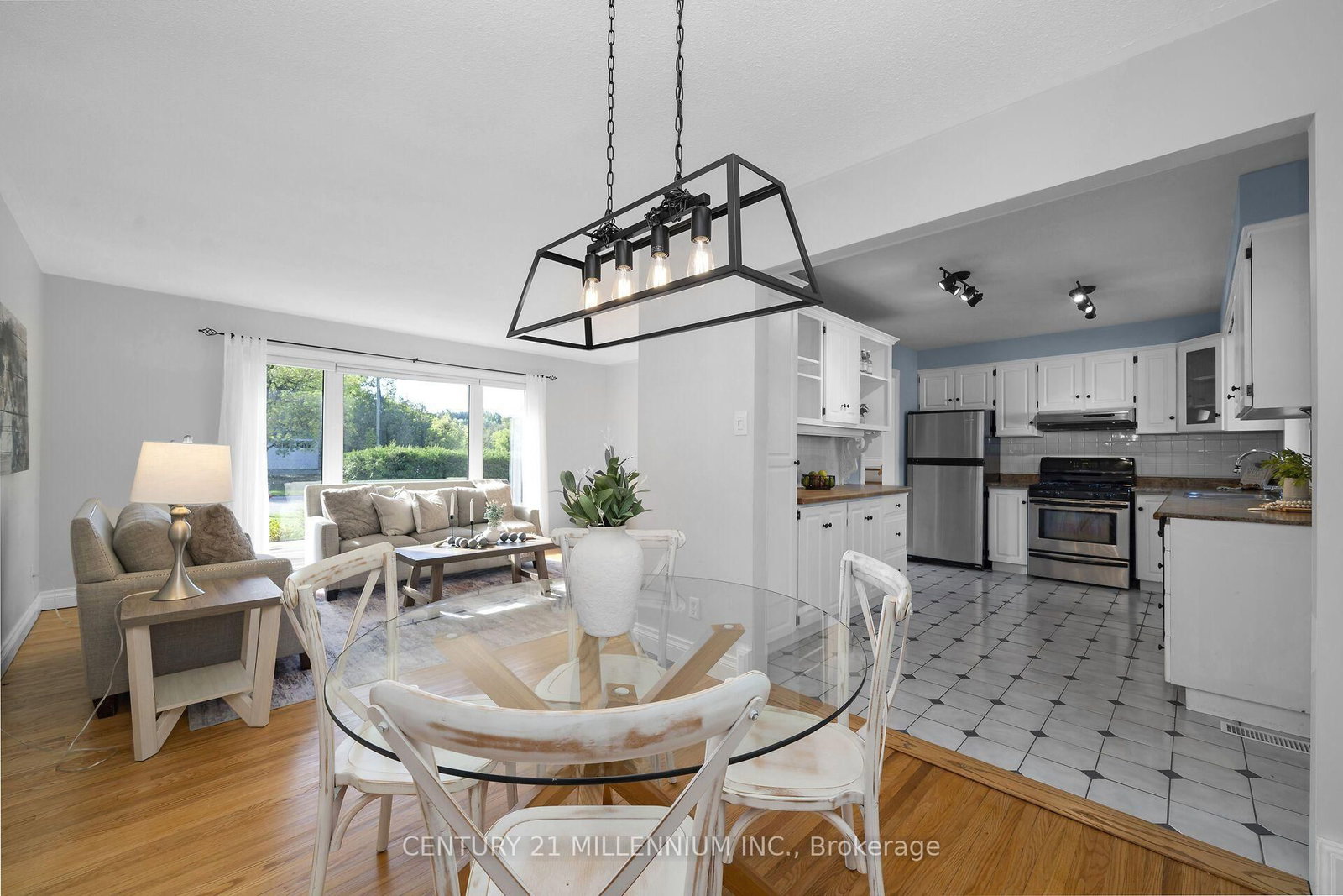 27 Dundas Street W • Erin, ON photo 15