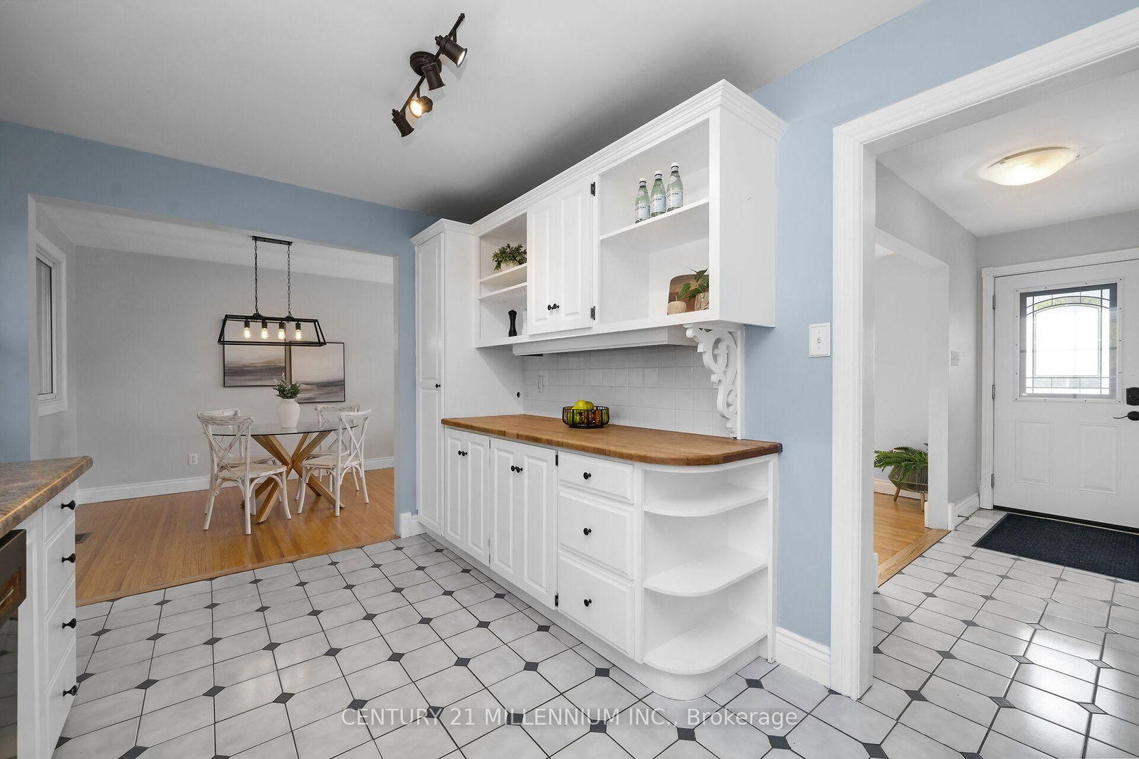 27 Dundas Street W • Erin, ON photo 19