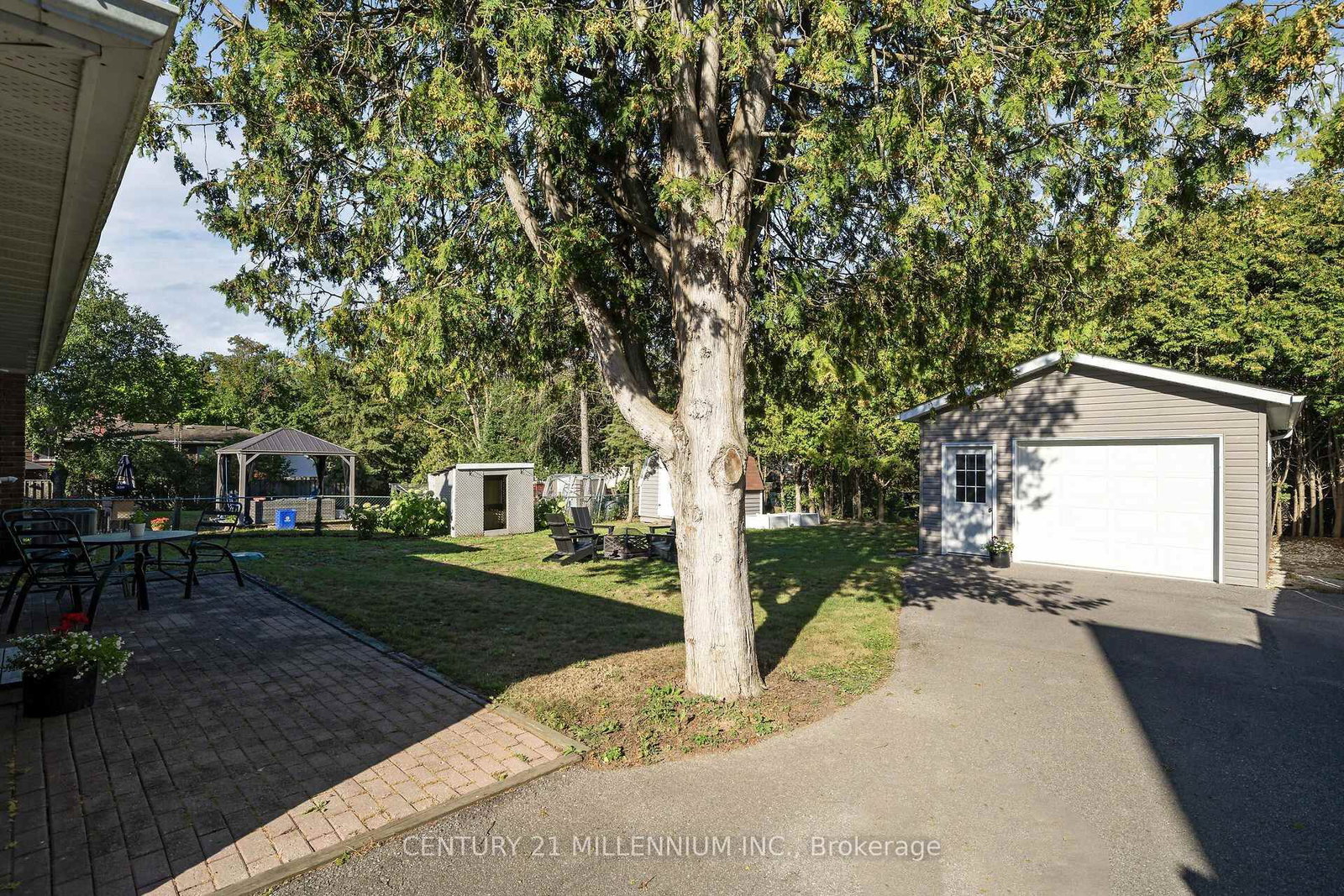 27 Dundas Street W • Erin, ON photo 33