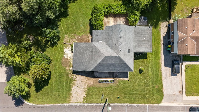 1825 Longwoods Drive