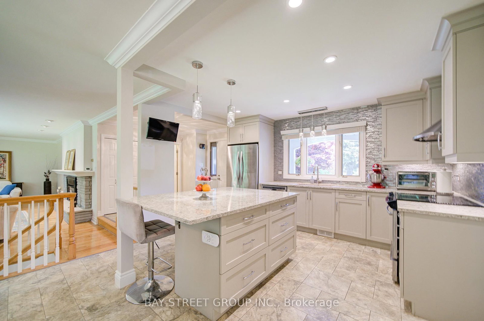 88 MARSDALE Drive • St. Catharines, ON photo 13